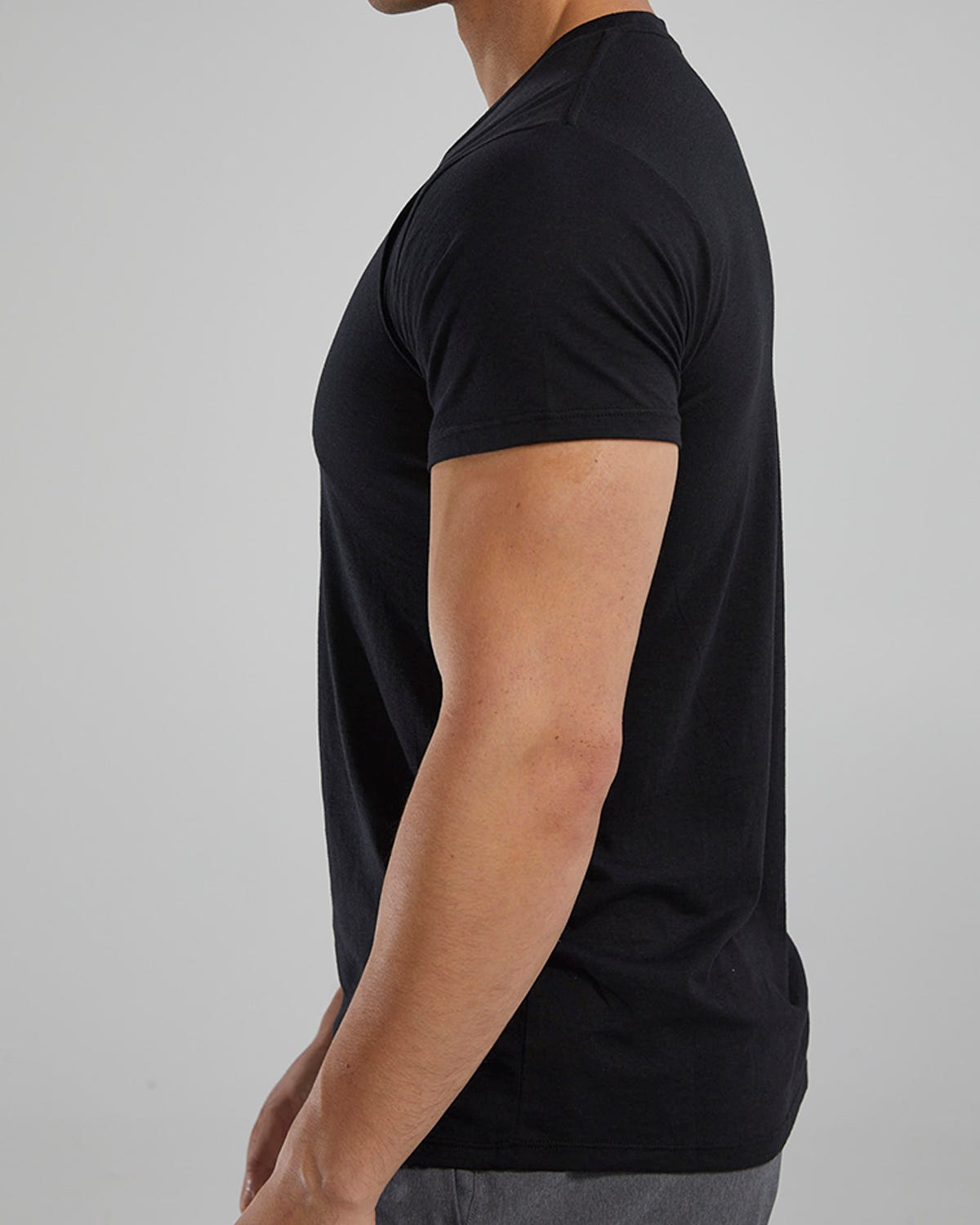 Product image for 001 Black