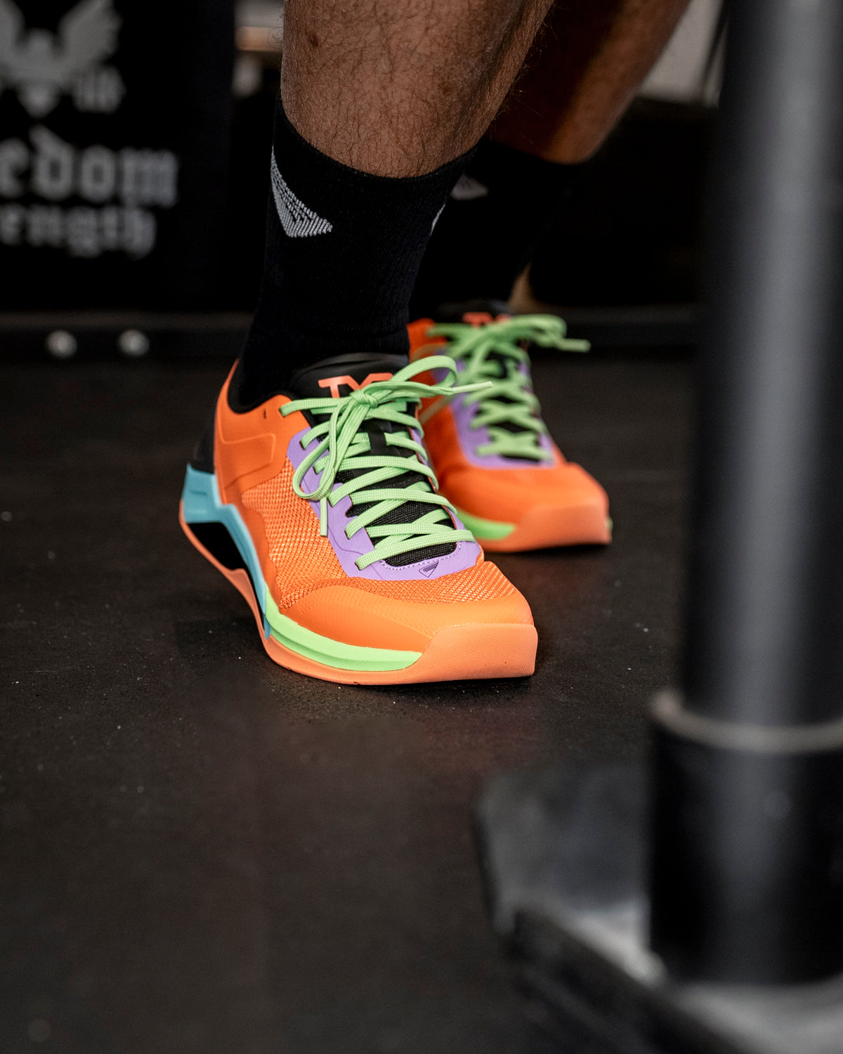 Tyyyy Men's CXT-3 Trainers - Coral – TYR EU