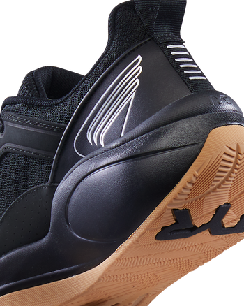 ::544 Black/Gum