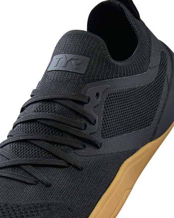 ::544 Black/Gum