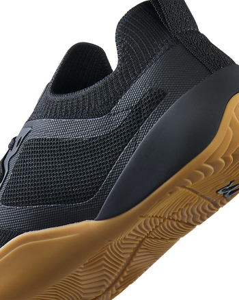 ::544 Black/Gum