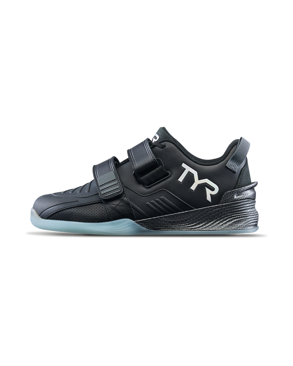 ::005 Black/Carbon